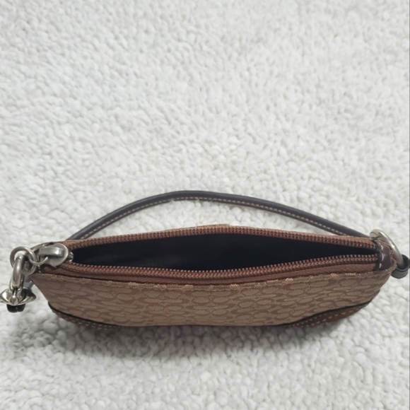 ♦️Vintage COACH Canvas w/ Suede Trim Wristlet♦️ - Picture 3 of 7